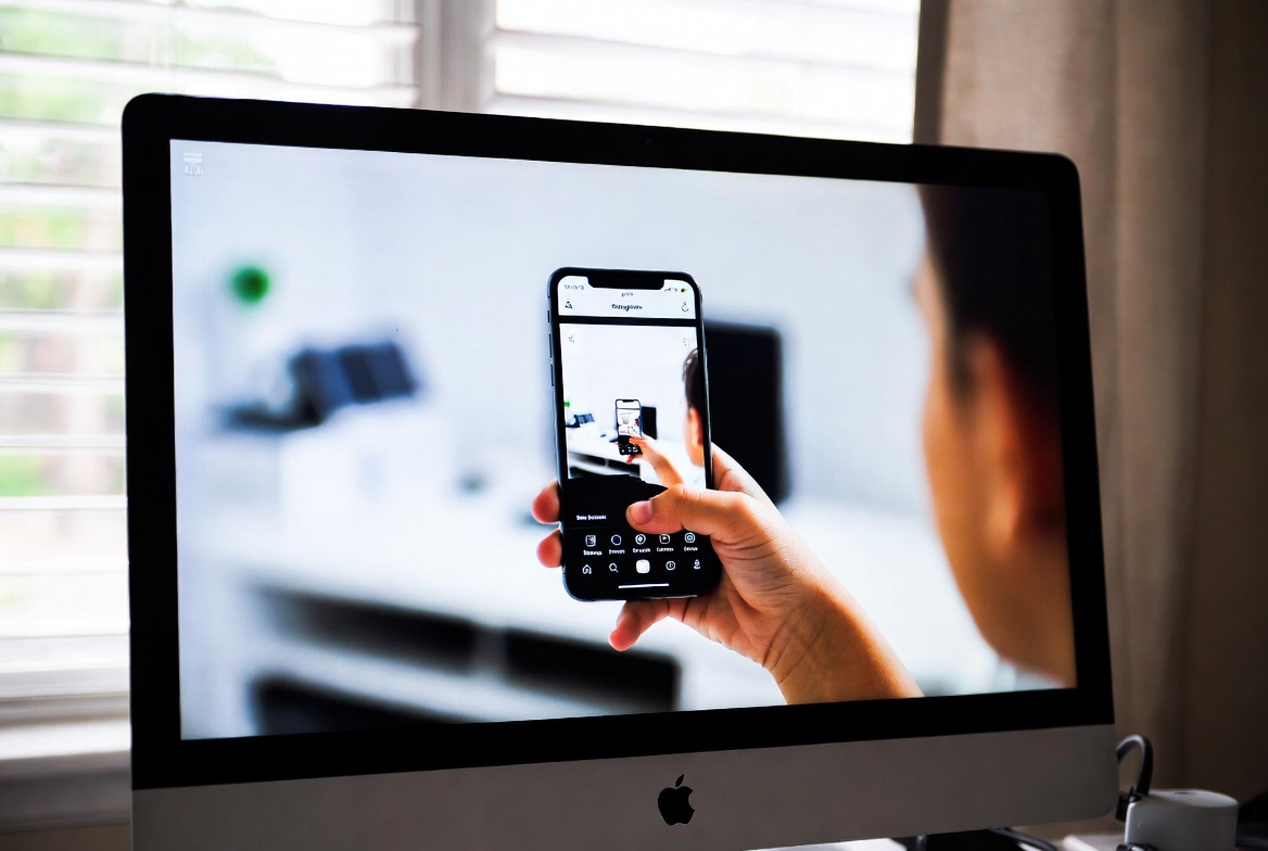 Respectful Oversight: A Smart Guide to Monitor Your Child's Phone Without Reading Every Text