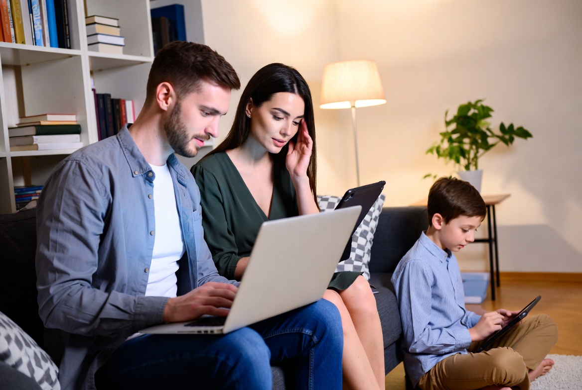 The Balancing Act: How to Monitor Kids Online Without Breaking Trust