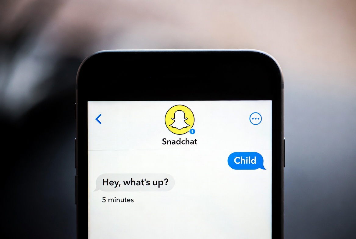 How to See Your Child's Snapchat Messages Safely: A Parent’s 2024 Guide - Ultimate Phone Spy blog article about null