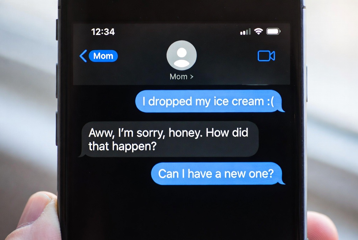 How to Get a Copy of a Child's Text Messages: A Clear Guide for Concerned Parents - Ultimate Phone Spy blog article about null